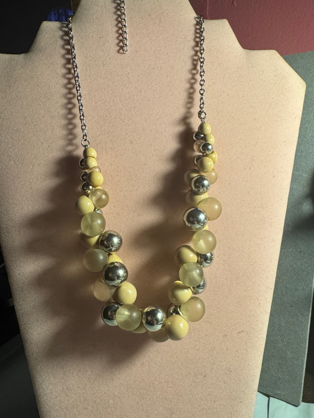paparazzi Yellow and Silver Bead Statement Necklace 9 1/2” EXT 2 1/2”